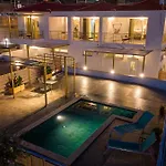 Needa's - Life With Private Pool * Kalamata