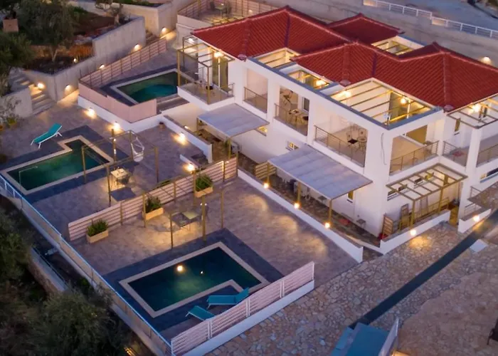 דירה Needa's - Life With Private Pool *